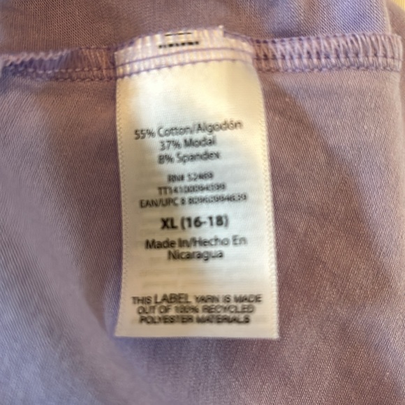 NWT Purple strapped tank top - Picture 6 of 8